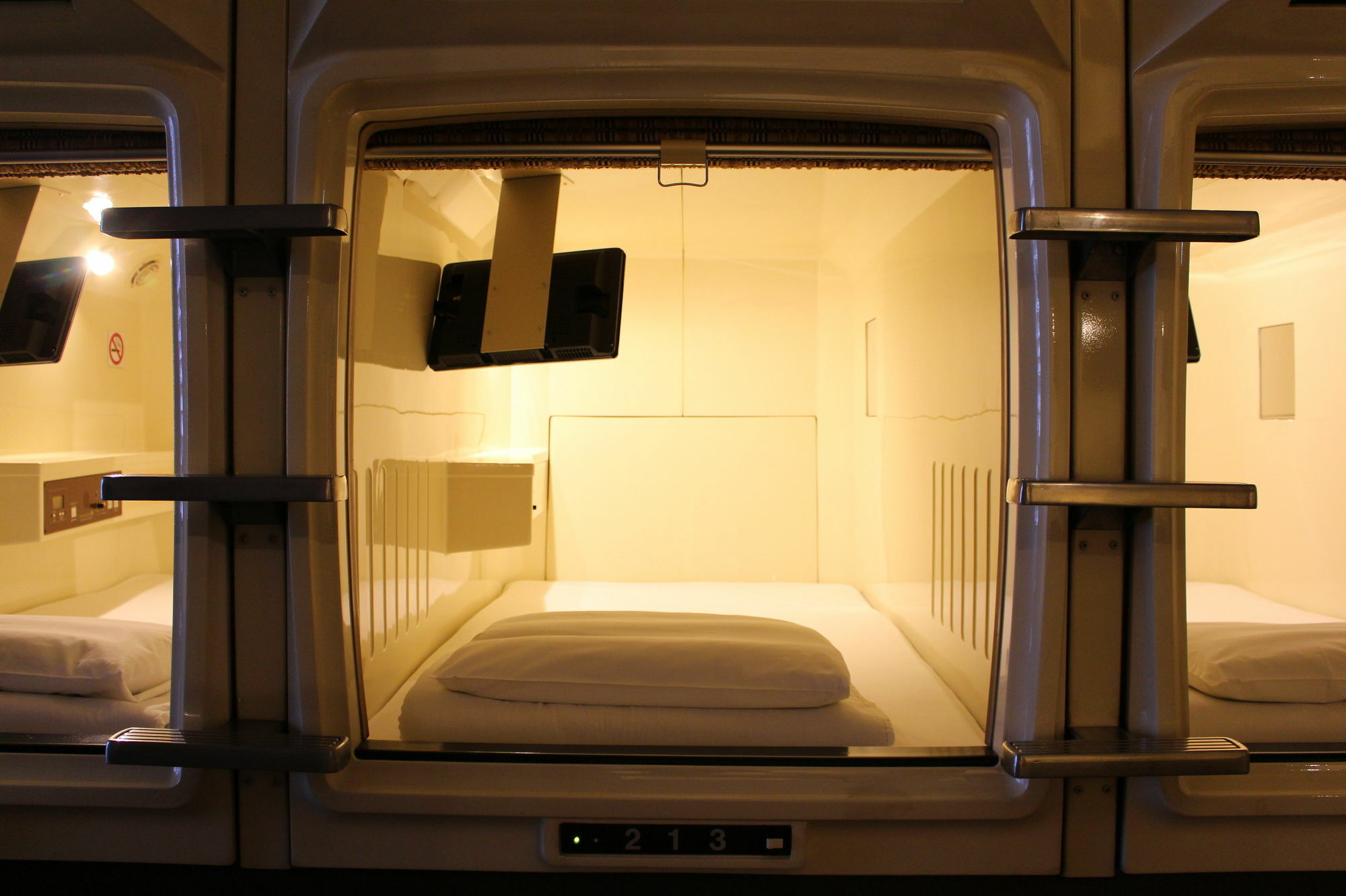Sauna & Capsule Hotel Hokuo Tokio Exterior foto